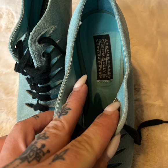 Platform suede deena and ozzy. - Picture 2 of 3